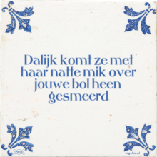 Dalijk komt ze met haar natte mik over jouwe bol heen gesmeerd - 46 keer bekeken